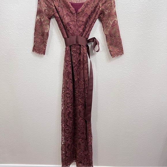 Tadashi Shoji Darby Dress in size 2 - Picture 9 of 15